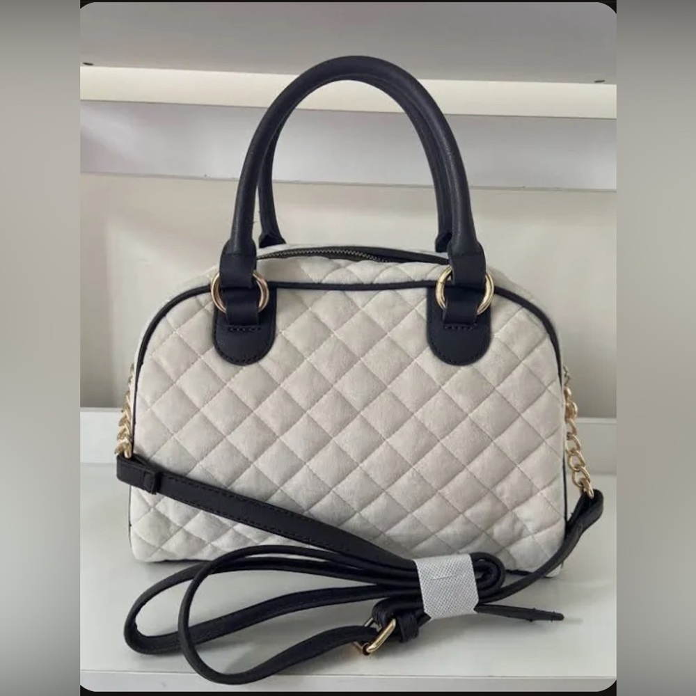 ❌SALE❌NWT Juicy Couture Velour Crystal Chocolate Quilted Royal Moment Bowler Bag - Picture 4 of 10